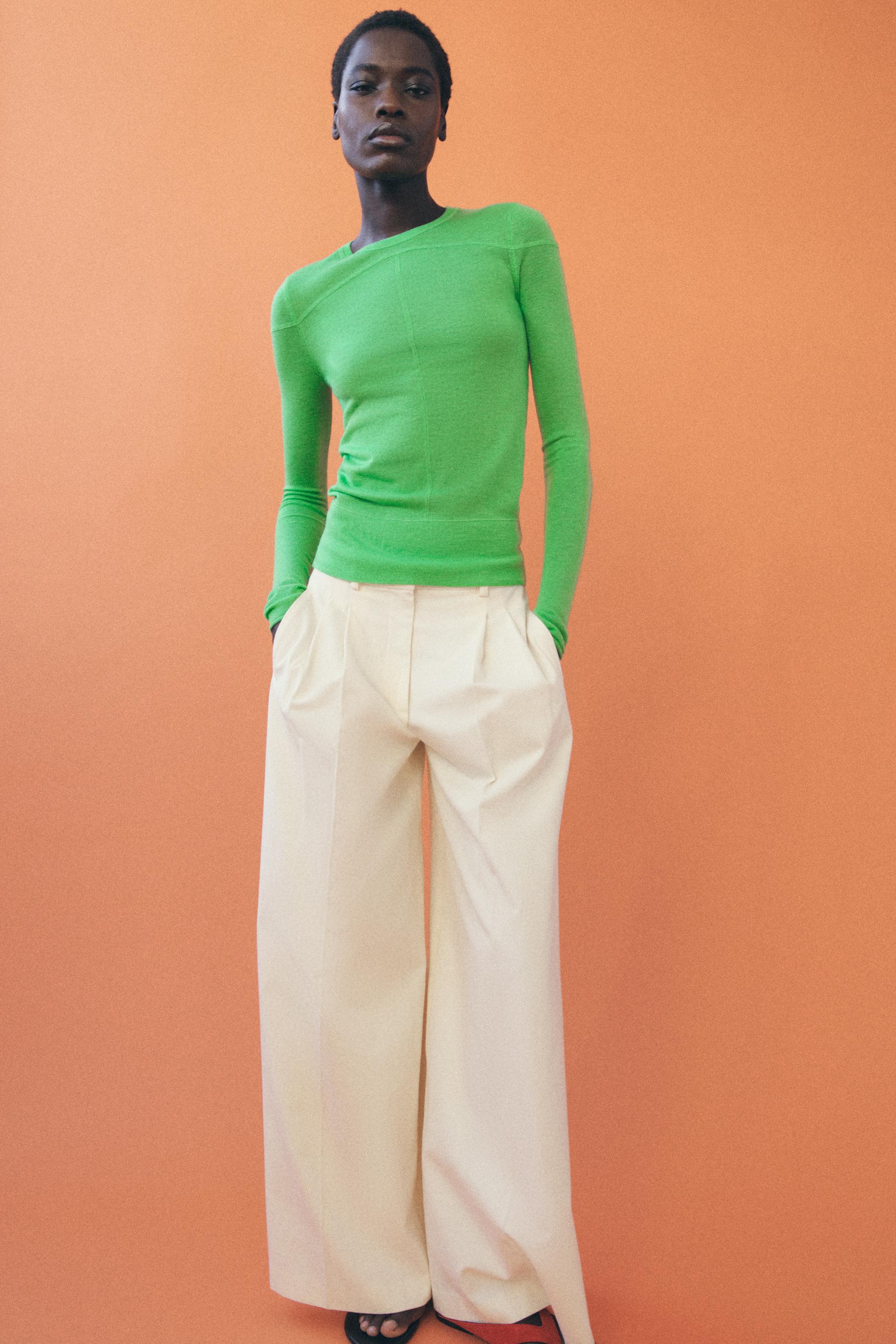 FINE-KNIT WOOL JUMPER